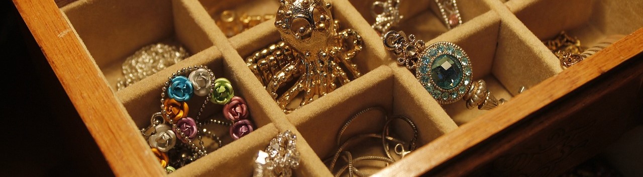 Antique jewellery